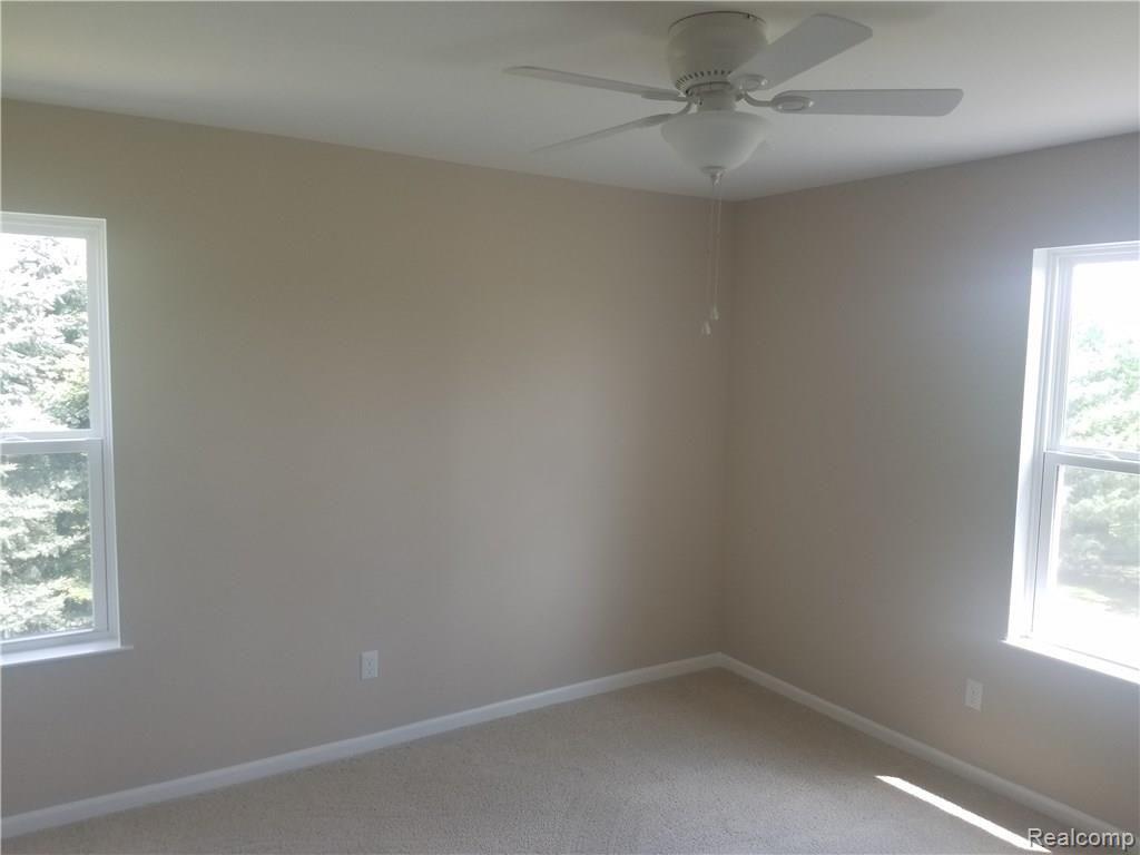 1717 Dutcher Road Howell, MI 48843 - Photo 9 of 17 20170517_120512.jpg