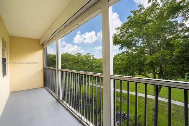 $1,875 | 13255 Southwest 9th Court, Unit 314G, Pembroke Pines, FL 33027