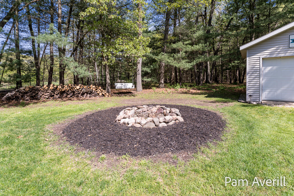 3754 MacArthur Road Muskegon, MI 49442 - Photo 13 of 73 3754MacArthurSt-13LoRes
