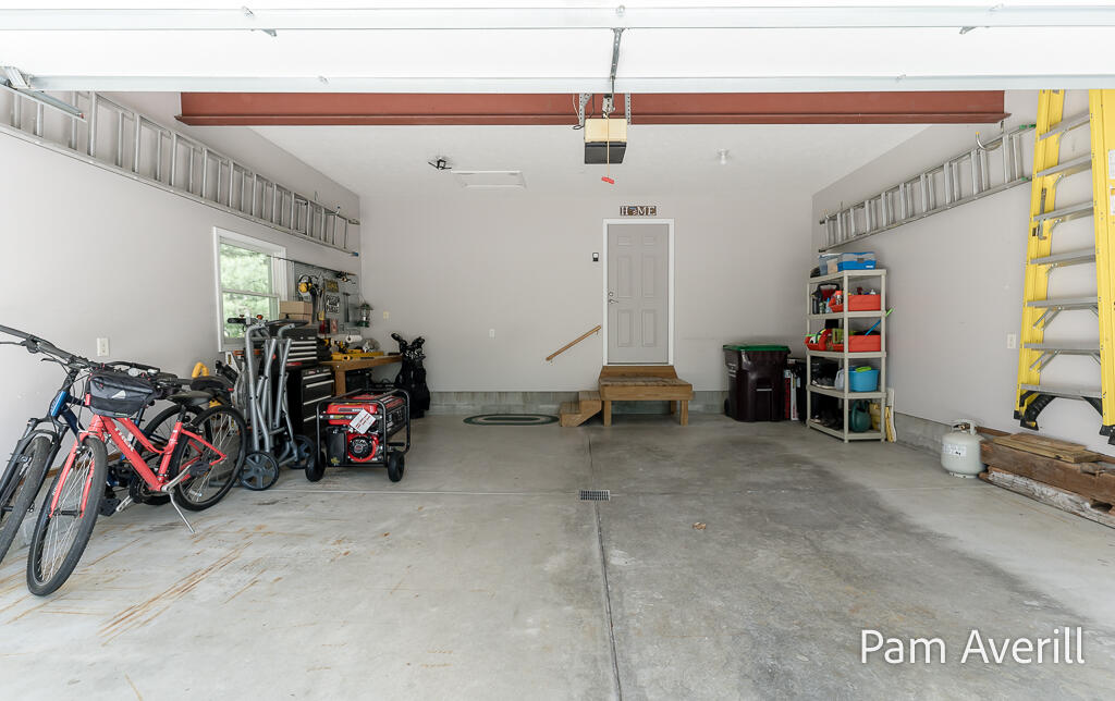 3754 MacArthur Road Muskegon, MI 49442 - Photo 19 of 73 3754MacArthurSt-19LoRes