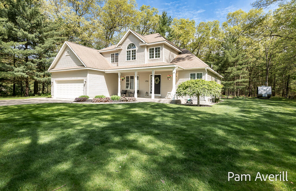 3754 MacArthur Road Muskegon, MI 49442 - Photo 2 of 73 3754MacArthurSt-2LoRes