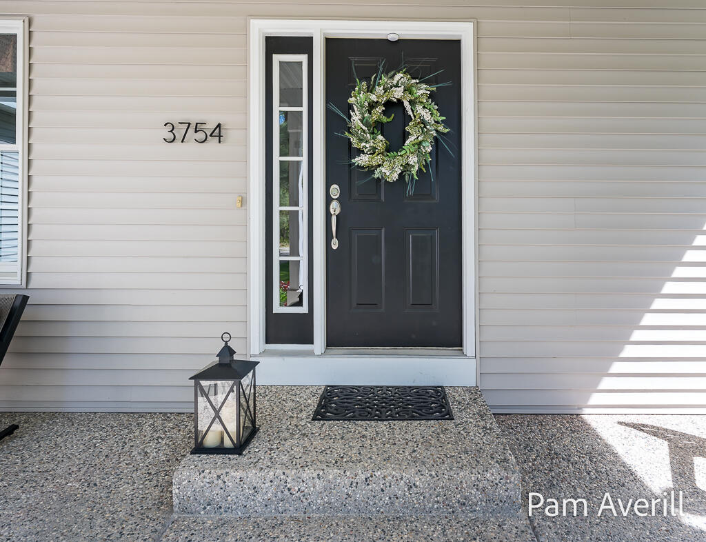 3754 MacArthur Road Muskegon, MI 49442 - Photo 4 of 73 3754MacArthurSt-4LoRes