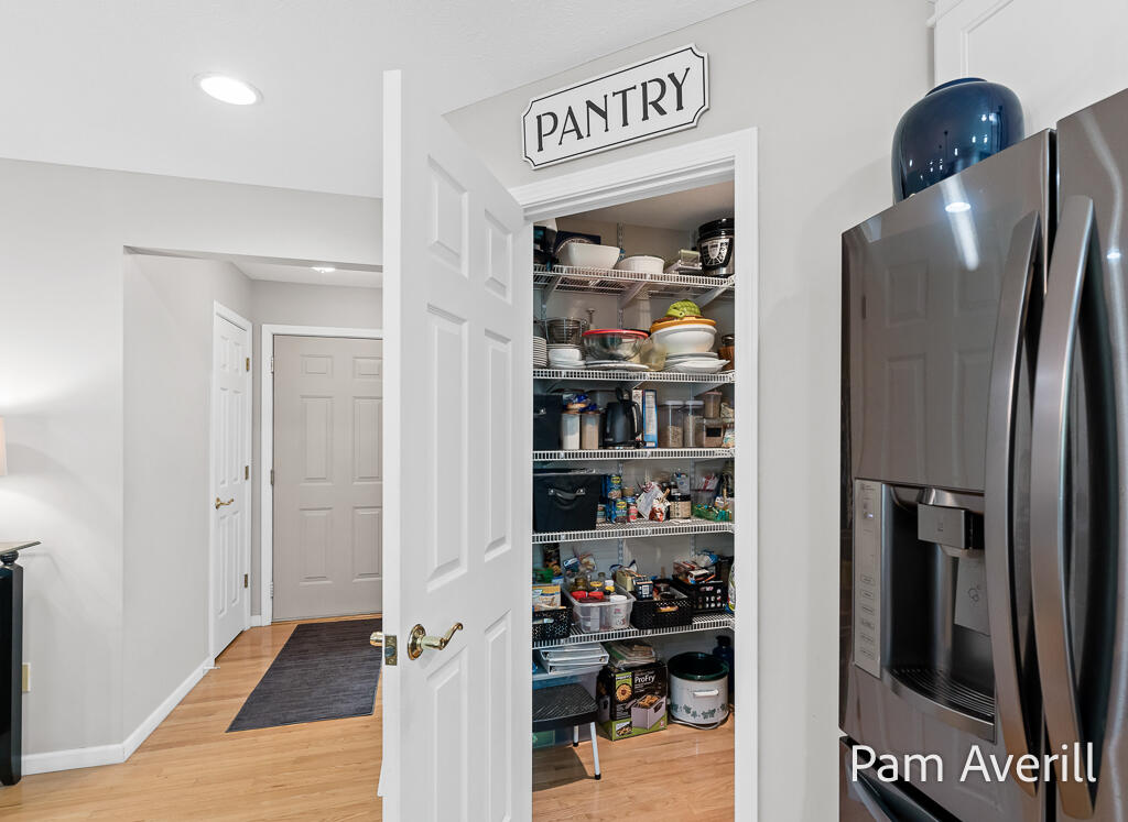 3754 MacArthur Road Muskegon, MI 49442 - Photo 42 of 73 3754MacArthurSt-42LoRes