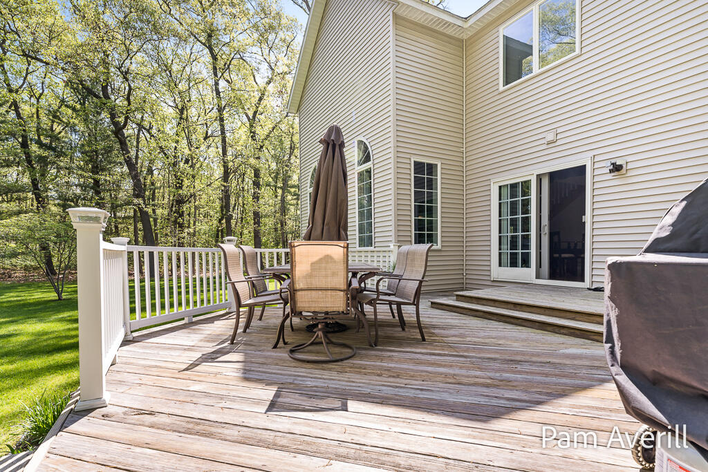 3754 MacArthur Road Muskegon, MI 49442 - Photo 9 of 73 3754MacArthurSt-9LoRes