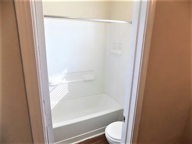 $1,900 | 911 Redcrest Springs Court, Houston, TX 77073