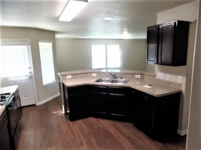 $1,900 | 911 Redcrest Springs Court, Houston, TX 77073