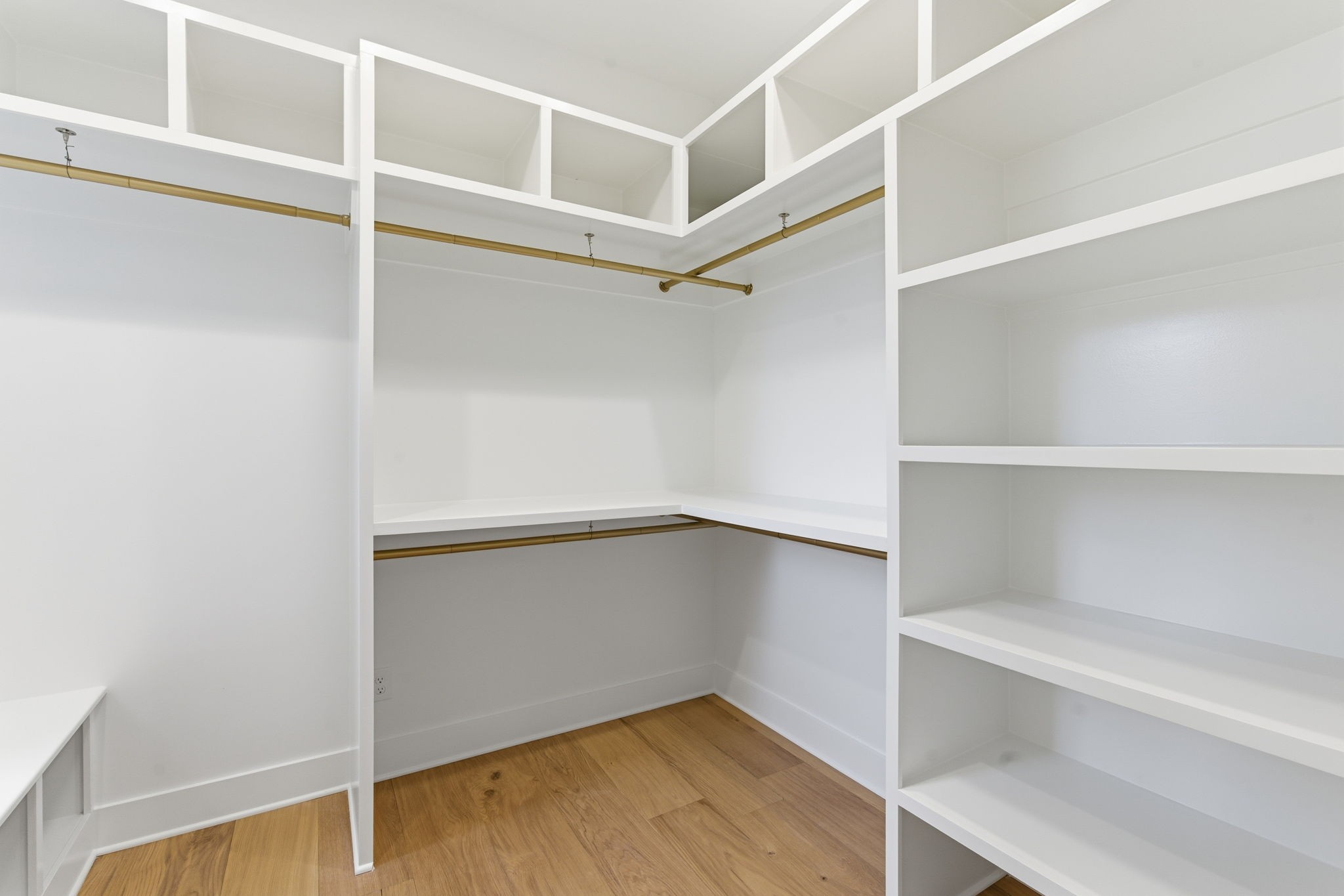 478 Mt Pleasant Road Kingston Springs, TN 37082 - Photo 24 of 59 a view of an empty walk in closet