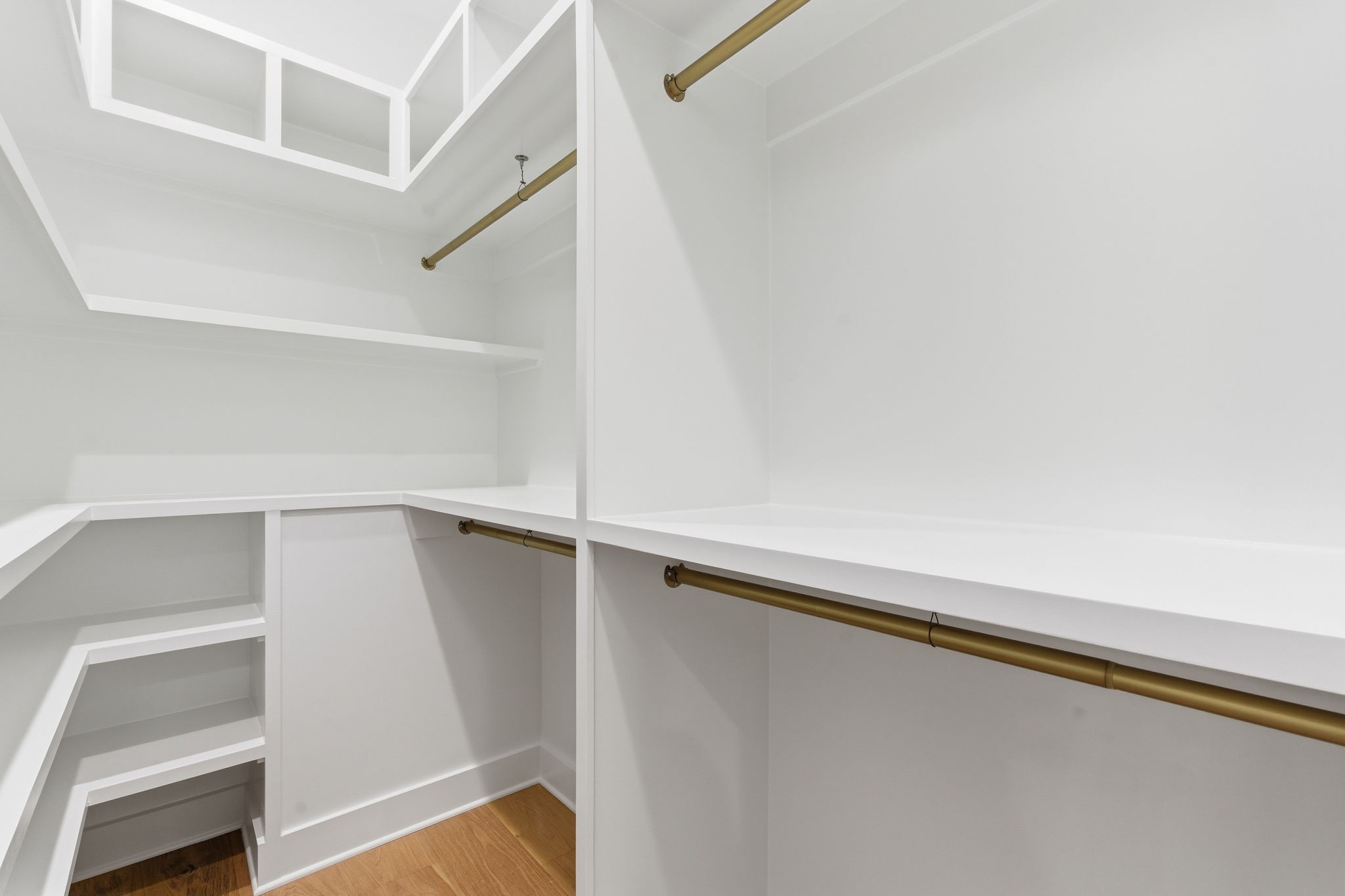 478 Mt Pleasant Road Kingston Springs, TN 37082 - Photo 25 of 59 a view of an empty walk in closet