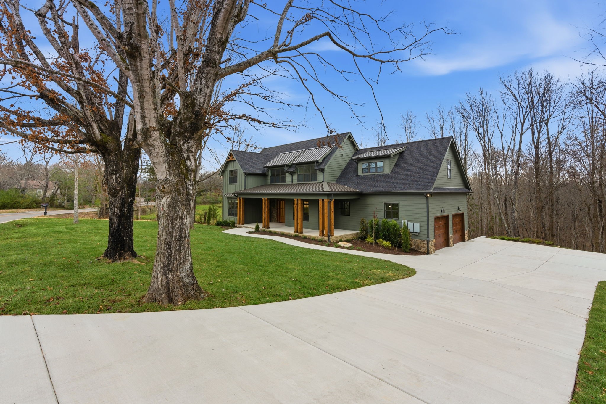 478 Mt Pleasant Road Kingston Springs, TN 37082 - Photo 4 of 59 a front view of house with yard and green space