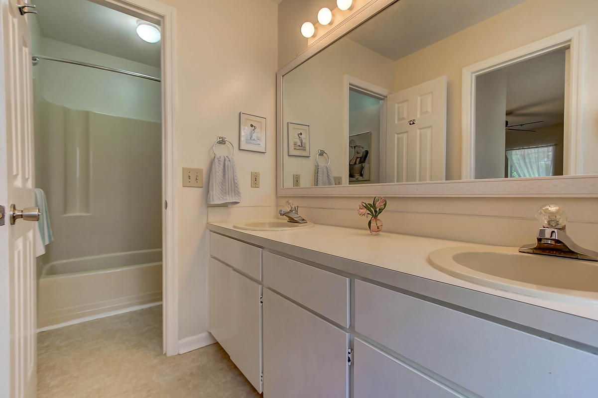 402 West Cooper Avenue Folly Beach, SC 29439 - Photo 11 of 43 402 W Cooper (4)