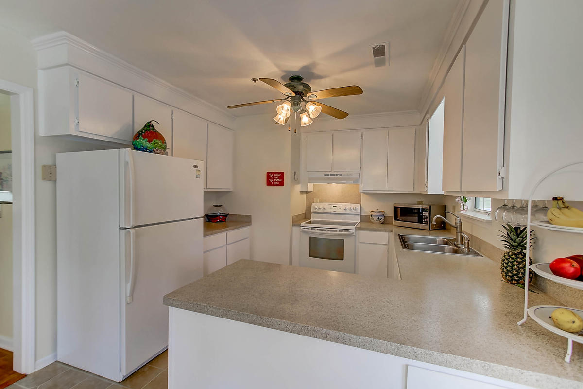 402 West Cooper Avenue Folly Beach, SC 29439 - Photo 24 of 43 402 W Cooper (20)