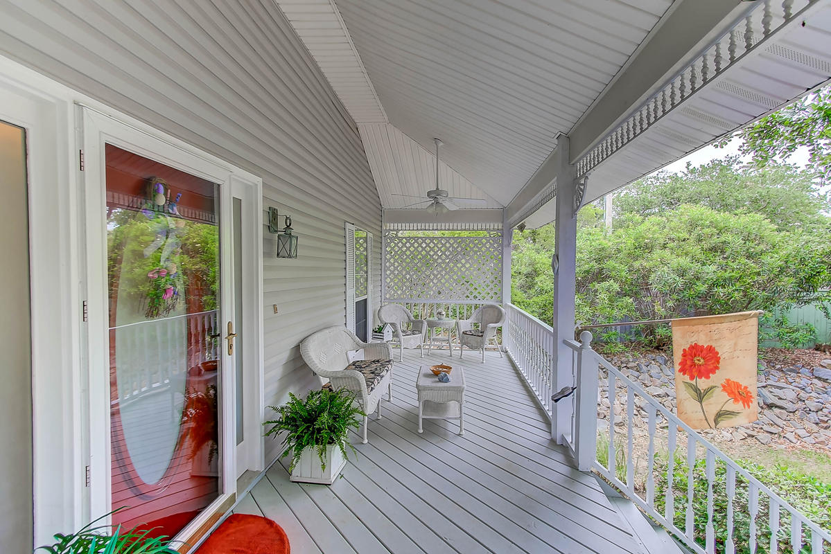 402 West Cooper Avenue Folly Beach, SC 29439 - Photo 4 of 43 402 W Cooper (32)