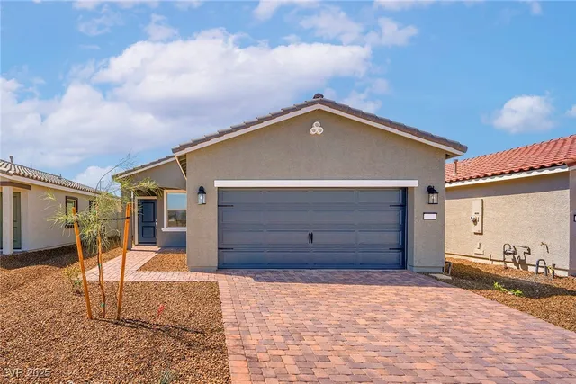 $420,900 | 6730 High Cascade Avenue, Las Vegas, NV 89156