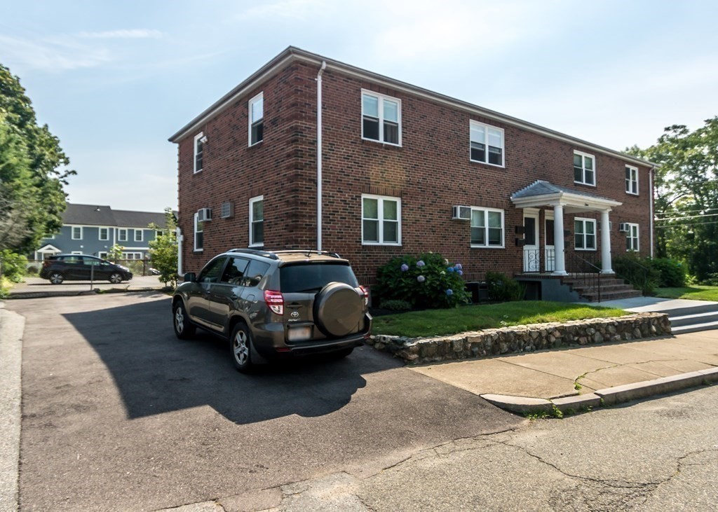 3 Amory Road, Unit 2 Waltham, MA 02453 - Photo 14 of 18 Gallery Image 14