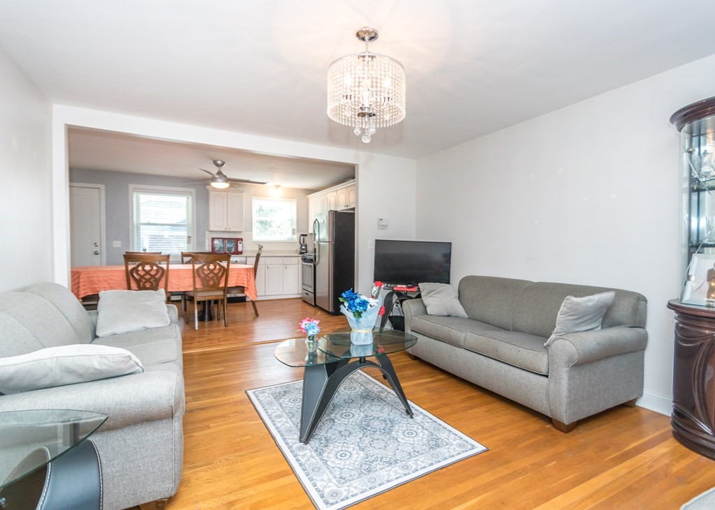 3 Amory Road, Unit 2 Waltham, MA 02453 - Photo 6 of 18 Gallery Image 6