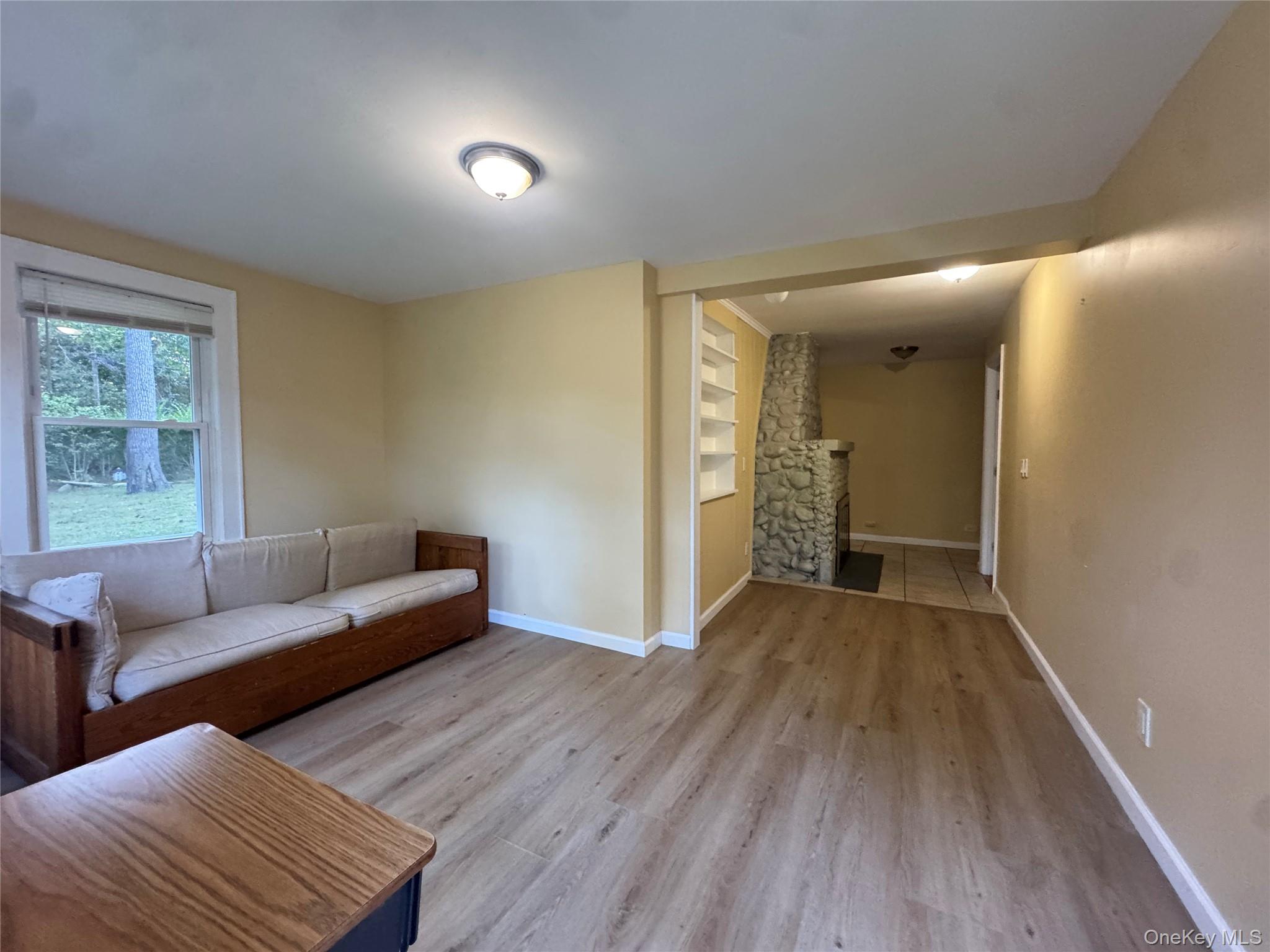 5 Thompson Hay Path Setauket, NY 11733 - Photo 3 of 18 Gallery Image 3