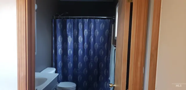 $319,000 | 214 West Pine Street, Mackay, ID 83251