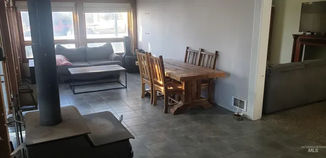 $319,000 | 214 West Pine Street, Mackay, ID 83251