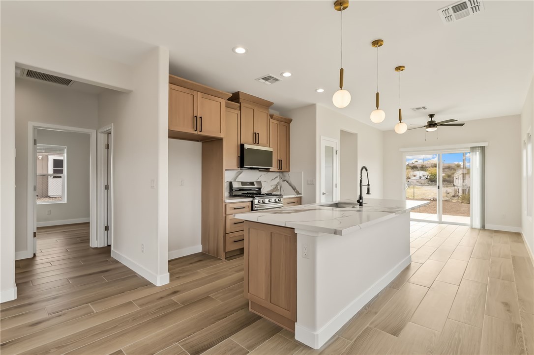 1840 Talc Road Bullhead City, AZ 86442 - Photo 11 of 49 Kitchen