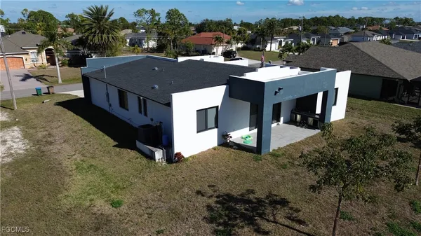 $2,099 | 2716 Northwest 22nd Street, Cape Coral, FL 33993