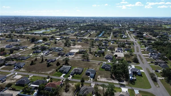 $2,099 | 2716 Northwest 22nd Street, Cape Coral, FL 33993