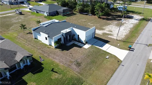 $2,099 | 2716 Northwest 22nd Street, Cape Coral, FL 33993