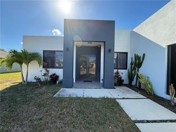 $2,099 | 2716 Northwest 22nd Street, Cape Coral, FL 33993