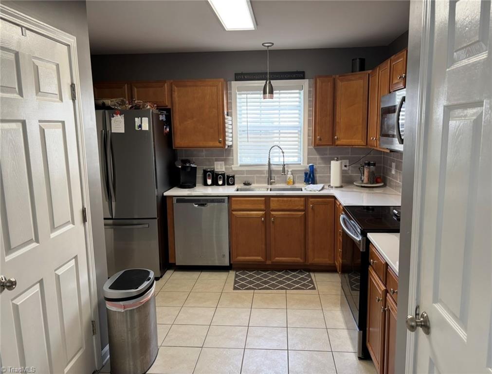 3910 Ribbon Grass Terrace Greensboro, NC 27405 - Photo 5 of 11