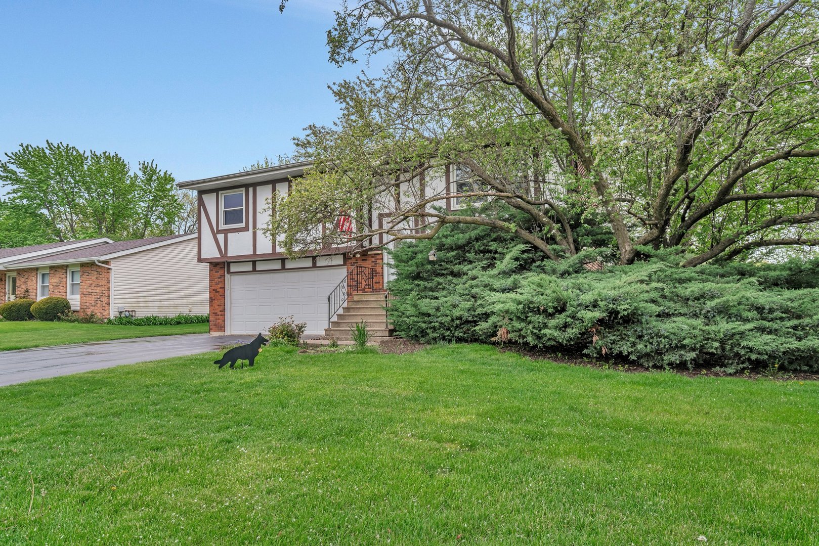 108 Augusta Road Oswego, IL 60543 - Photo 3 of 30 Gallery Image 3