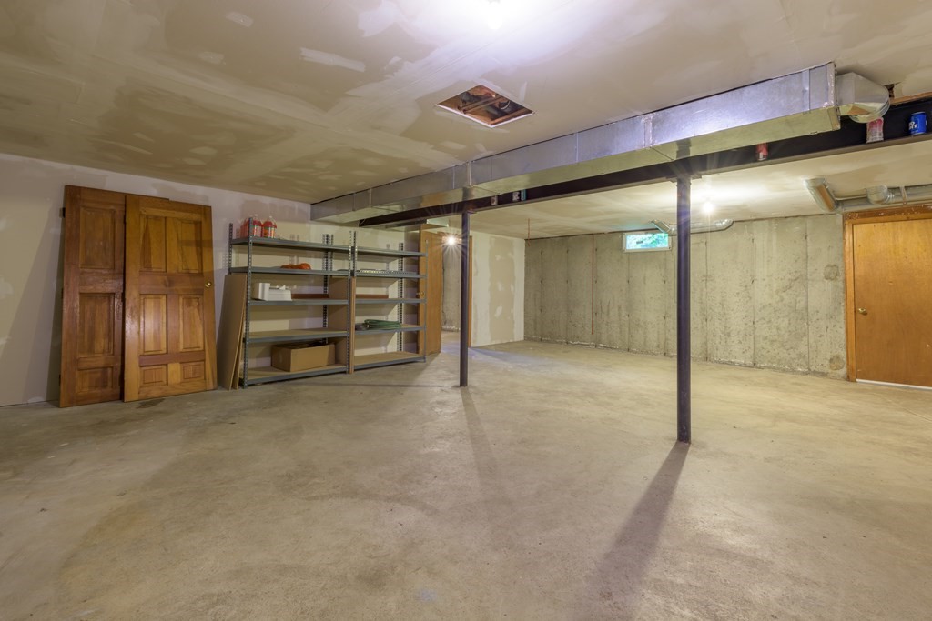 2 Wintergreen Circle Amherst, MA 01002 - Photo 26 of 37