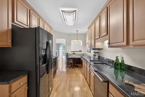 $399,900 | 5105 Worthington Terrace, Unit 42, St. Louis, MO 63128