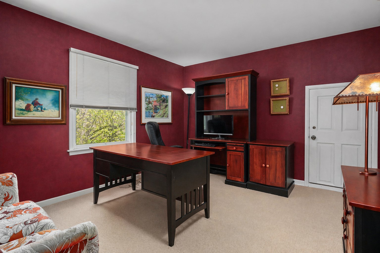 37 Forest Hills Road Lake Bluff, IL 60044 - Photo 31 of 52 a view of a livingroom with furniture and a window