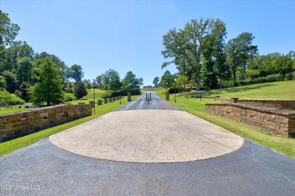 $135,000 | 8 Plank Road, Hernando, MS 38632