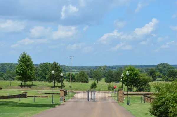 $135,000 | 8 Plank Road, Hernando, MS 38632