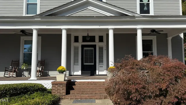 $565,000 | 216 South 4th Street, Smithfield, NC 27577