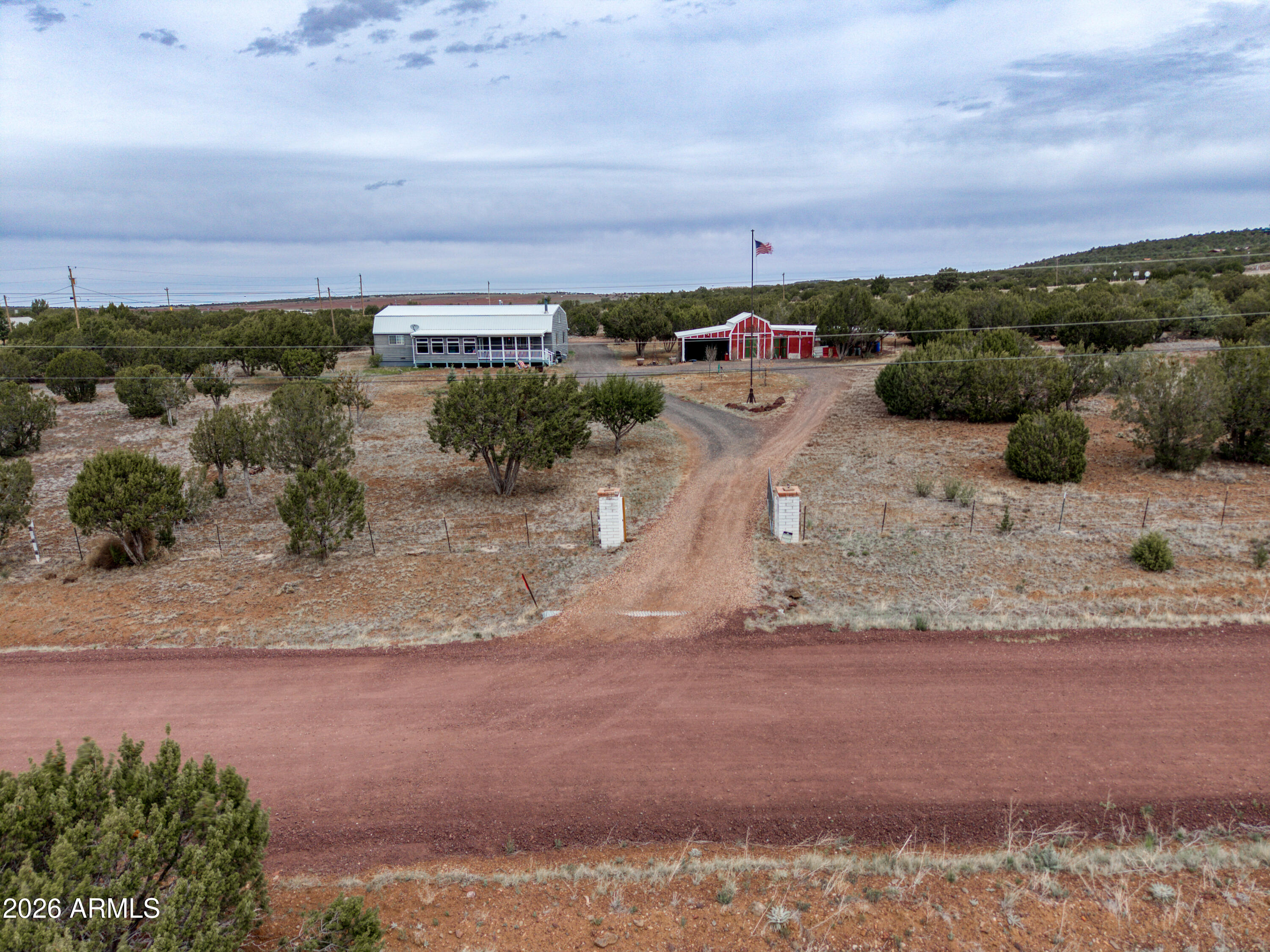 5 Co Road Show Low, AZ 85901 - Photo 2 of 39 a view of a road with an ocean view