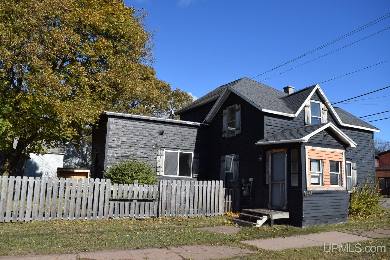 727 East Ridge Street Ishpeming, MI 49849 - Photo 1 of 23 Gallery Image 1