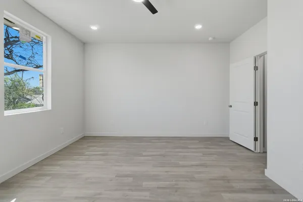 $1,950 | 458 Blue Bonnet Street, San Antonio, TX 78202