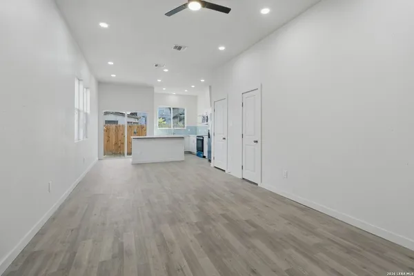 $1,950 | 458 Blue Bonnet Street, San Antonio, TX 78202