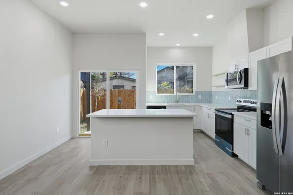 $1,950 | 458 Blue Bonnet Street, San Antonio, TX 78202