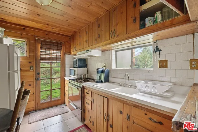 $519,000 | 11317 Santol Drive, Sylmar, CA 91342