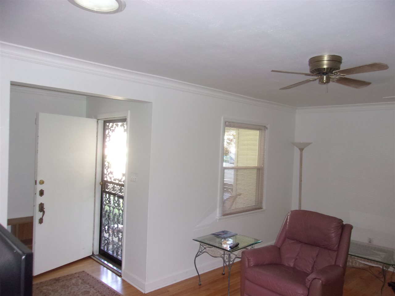 1222 West Perkins Road Memphis, TN 38117 - Photo 3 of 15