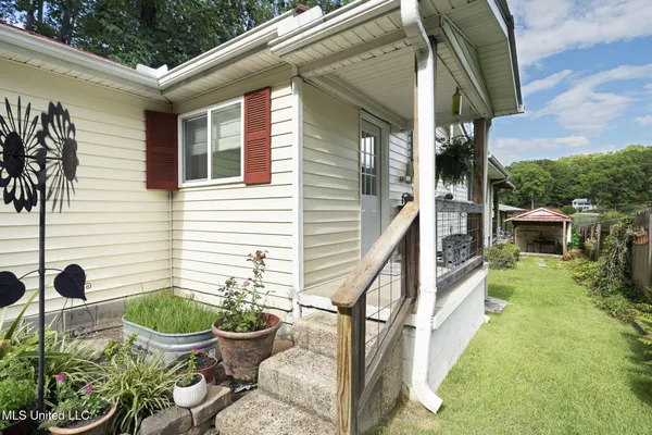 $349,900 | 1294 Lakeview Drive, Ashland, MS 38603