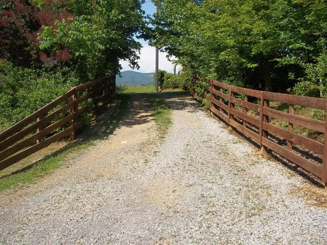 276 Myers Road Townsend, TN 37882 - Photo 5 of 35 100_6572