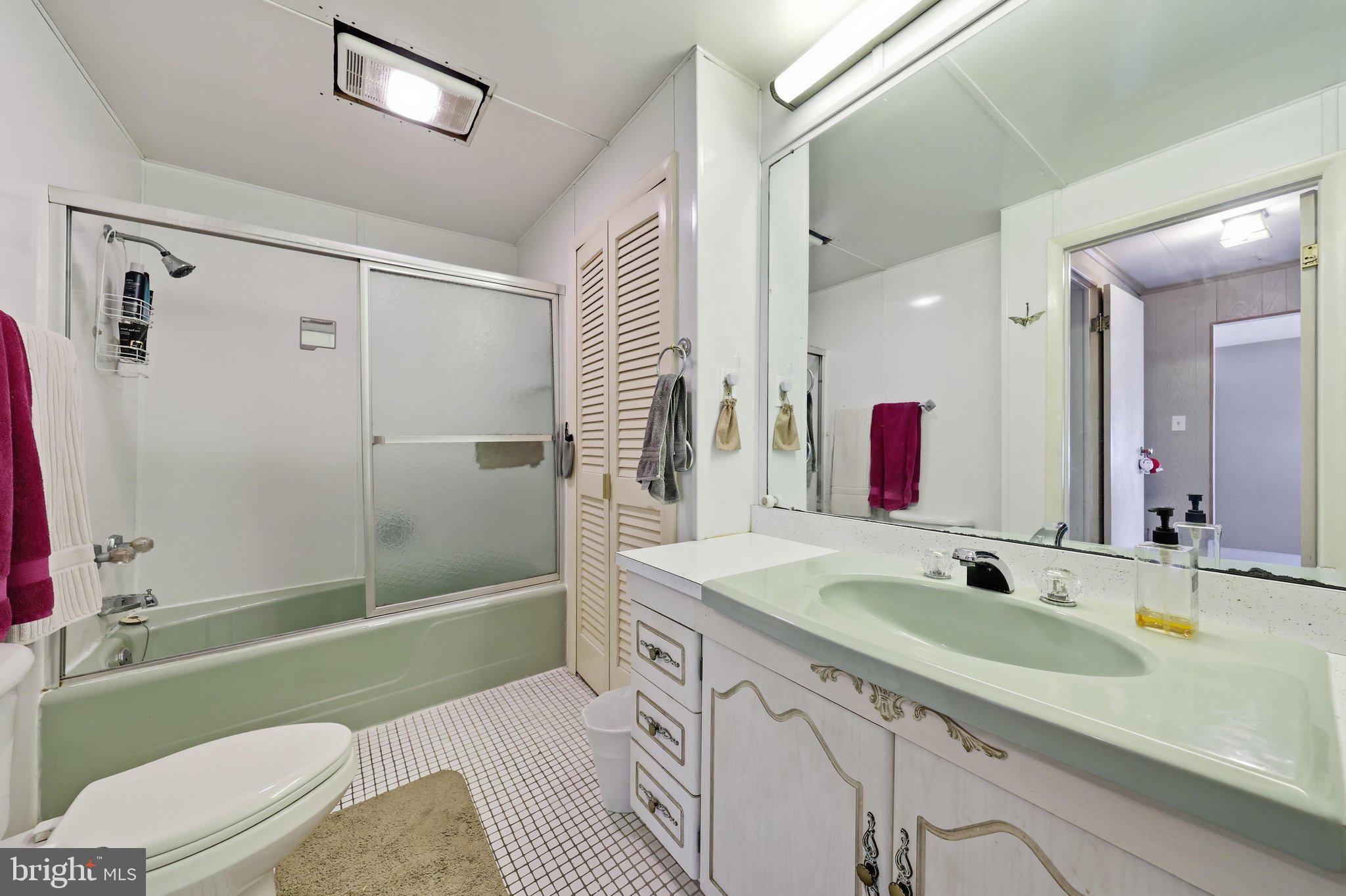 25327 Highfield Road Cascade, MD 21719 - Photo 27 of 52 Hall Bathroom