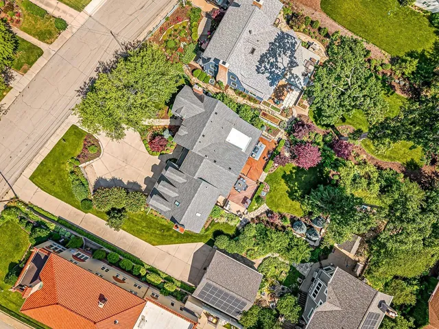 $393,000 | 811 Paris Avenue, Rockford, IL 61107