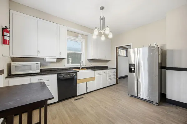 $264,900 | 1122 4th Avenue North, Fargo, ND 58102