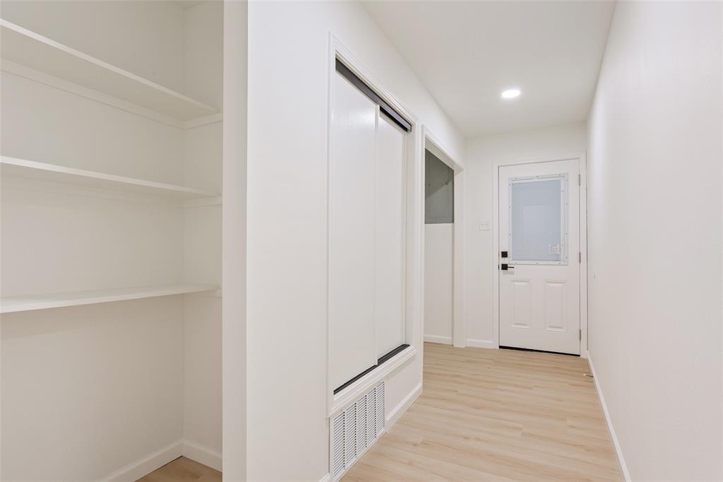 1029 North 45th Street Waco, TX 76710 - Photo 17 of 35 a view of a hallway