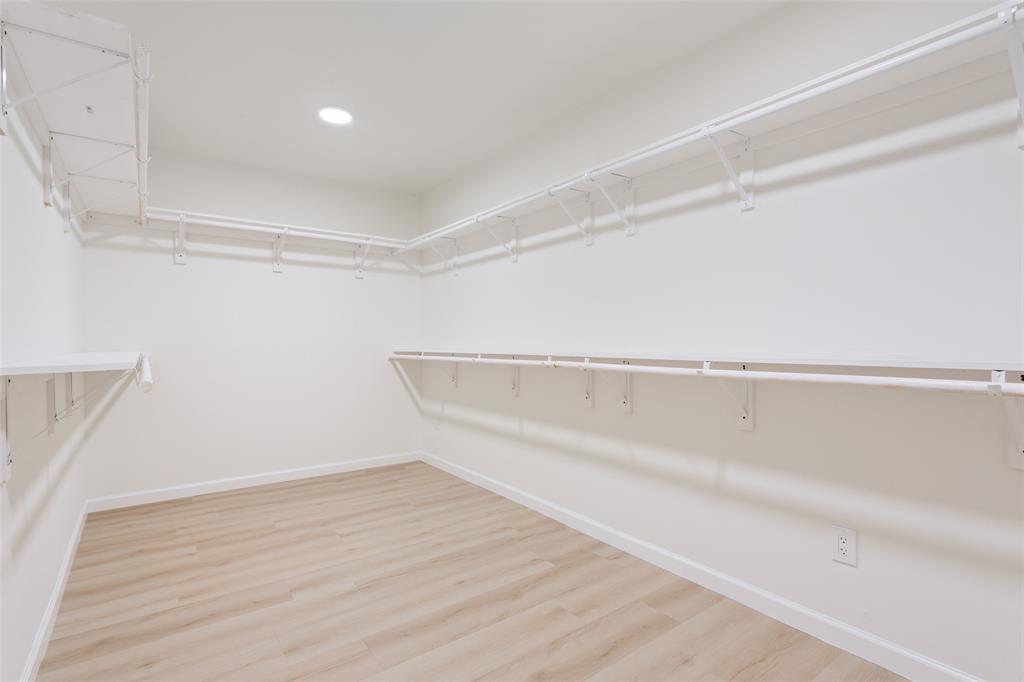 1029 North 45th Street Waco, TX 76710 - Photo 28 of 35 a view of an empty room