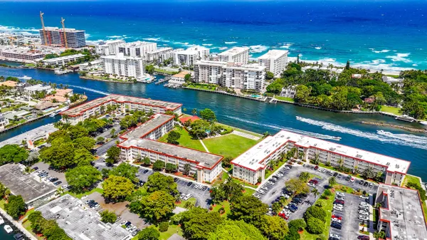 $498,000 | 3150 Northeast 48th Court, Unit 414, Lighthouse Point, FL 33064